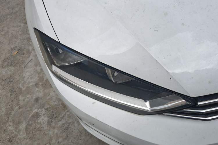 Used Volkswagen Golf Sportsvan 2018 230TSI Automatic Trend Edition Right Front Headlight