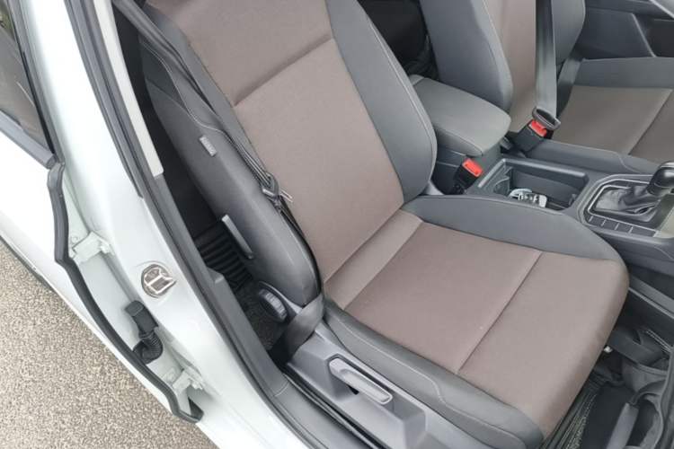 Used Volkswagen Golf Sportsvan 2018 1.6L Automatic Comfort Model Right Front Seat