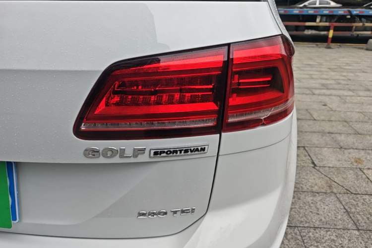 Used Volkswagen Golf Sportsvan 2018 280TSI Automatic Luxury Model Right Rear Taillight