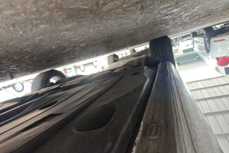 Used Volkswagen Golf Sportsvan 2018 230TSI Automatic Trend Edition Right Side Sill