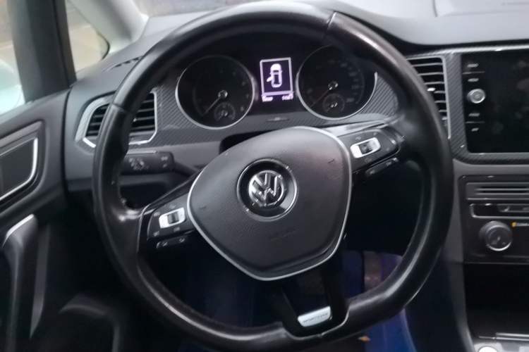 Used Volkswagen Golf Sportsvan 2018 280TSI Automatic Luxury Model Steering Wheel