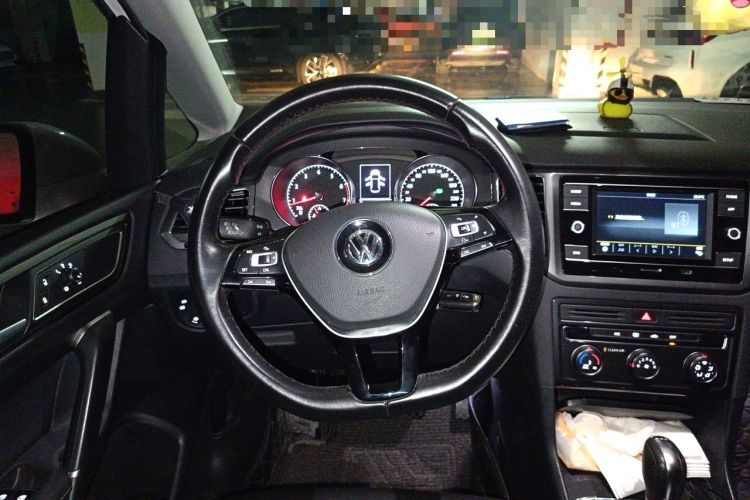 Used Volkswagen Golf Sportsvan 2018 230TSI Automatic Trend Edition Steering Wheel