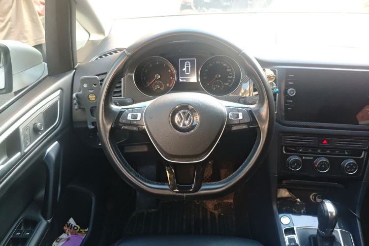 Used Volkswagen Golf Sportsvan 2018 280TSI Automatic Luxury Model Steering Wheel
