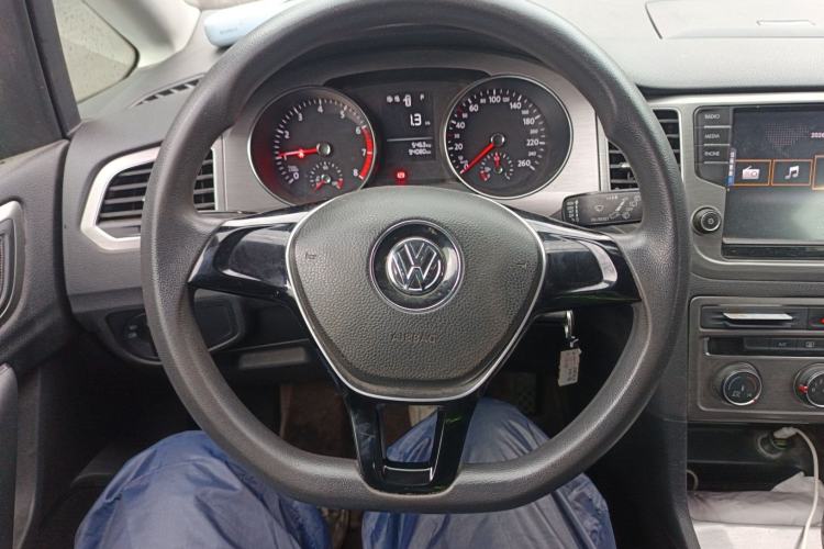 Used Volkswagen Golf Sportsvan 2018 1.6L Automatic Comfort Model Steering Wheel