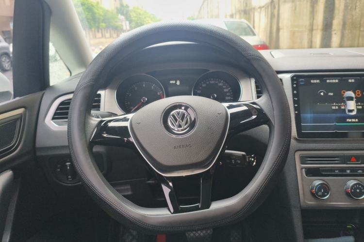 Used Volkswagen Golf Sportsvan 2018 1.6L Automatic Comfort Model Steering Wheel