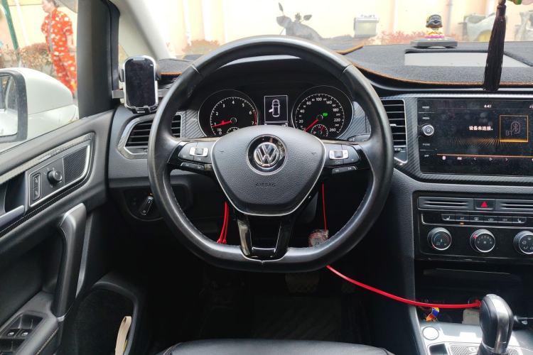 Used Volkswagen Golf Sportsvan 2018 280TSI Automatic Luxury Model Steering Wheel