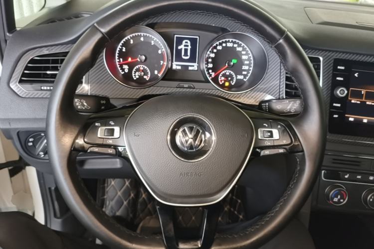 Used Volkswagen Golf Sportsvan 2018 230TSI Automatic Luxury Model Steering Wheel