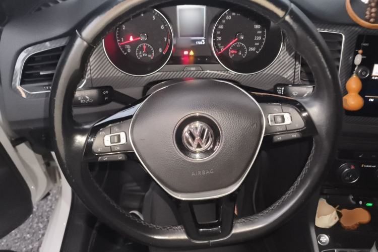 Used Volkswagen Golf Sportsvan 2018 230TSI Automatic Luxury Model Steering Wheel