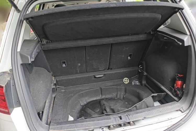 Used Volkswagen Golf Sportsvan 2018 280TSI Automatic Luxury Model Trunk