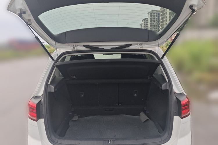 Used Volkswagen Golf Sportsvan 2018 230TSI Automatic Trend Edition Trunk