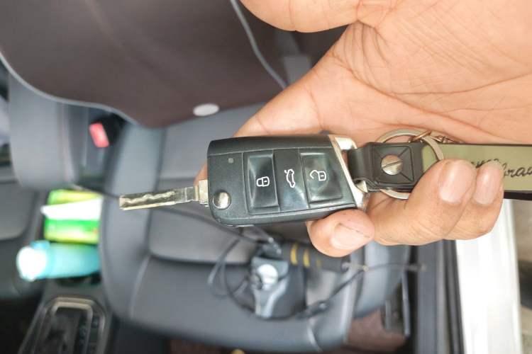 Used Volkswagen Golf Sportsvan 2018 230TSI Automatic Trend Edition Vehicle Key