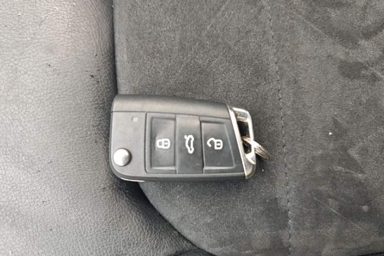 Used Volkswagen Golf Sportsvan 2018 280TSI Automatic Luxury Model Vehicle Key