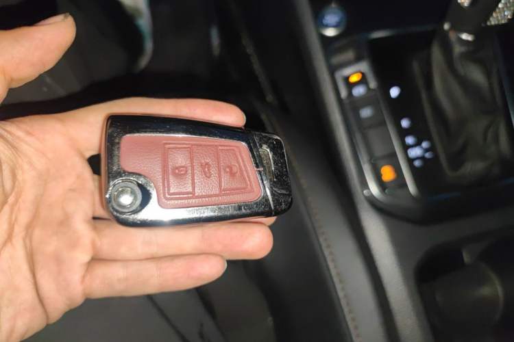 Used Volkswagen Golf Sportsvan 2018 280TSI Automatic Luxury Model Vehicle Key