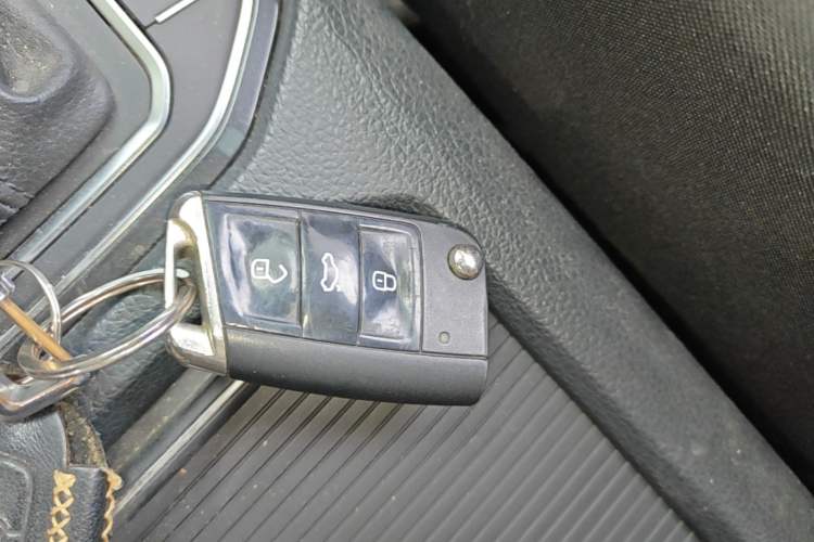 Used Volkswagen Golf Sportsvan 2018 280TSI Automatic Luxury Model Vehicle Key