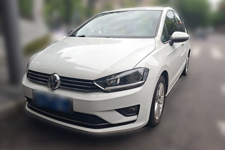 Used Volkswagen Golf Sportsvan 2018 1.6L Automatic Comfort Model Guazi used car, China used car export, Used car for sale, Used  cars, Cheapest cars for sale