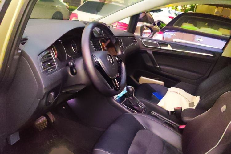 Used Volkswagen Golf Sportsvan 2018 280TSI Automatic Luxury Model Driver Seat