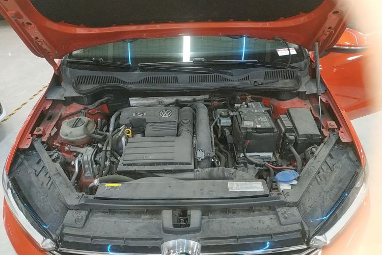 Used Volkswagen Golf Sportsvan 2018 230TSI Automatic Trend Edition Engine Bay
