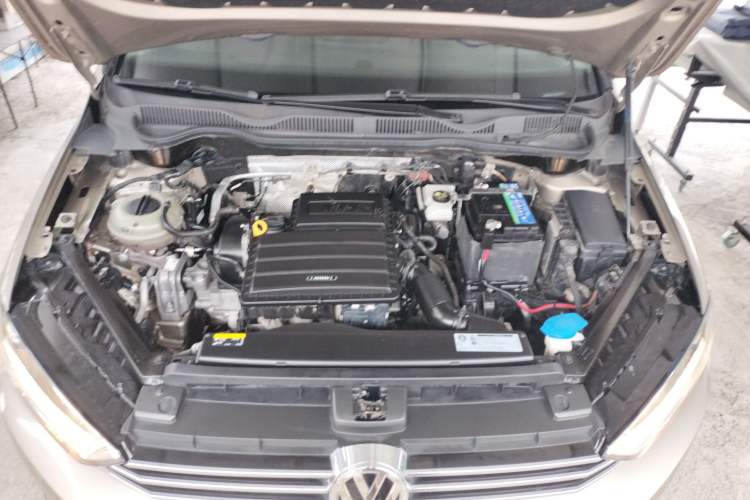 Used Volkswagen Golf Sportsvan 2018 1.6L Automatic Comfort Model Engine Bay