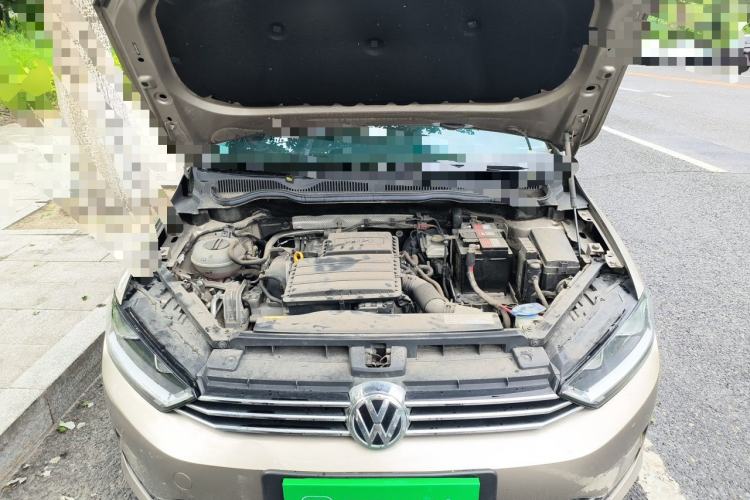Used Volkswagen Golf Sportsvan 2018 1.6L Automatic Comfort Model Engine Bay