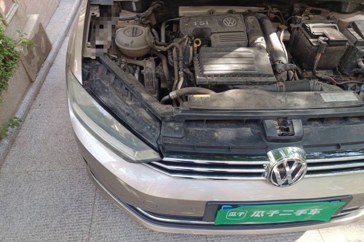 Used Volkswagen Golf Sportsvan 2018 230TSI Automatic Luxury Model Engine Bay Right
