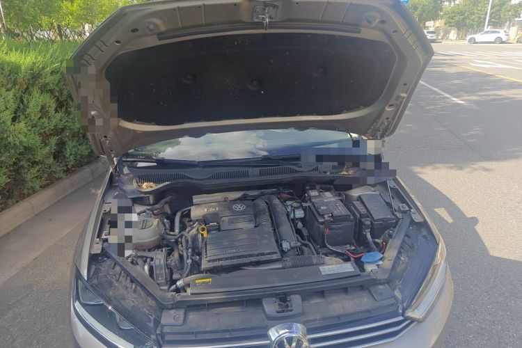 Used Volkswagen Golf Sportsvan 2018 230TSI Automatic Trend Edition Engine Bay