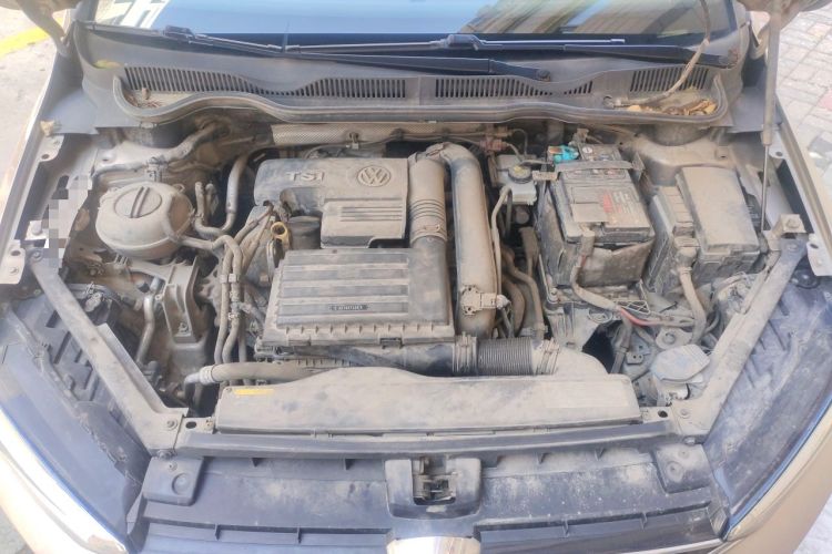 Used Volkswagen Golf Sportsvan 2018 230TSI Automatic Trend Edition Engine Bay