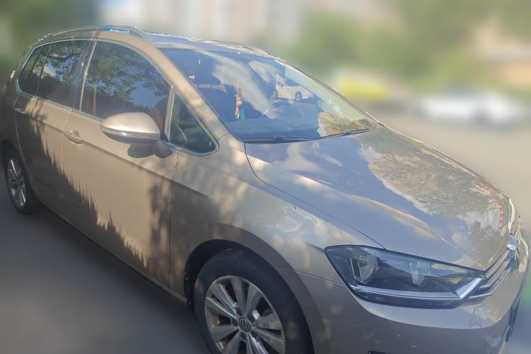 Used Volkswagen Golf Sportsvan 2018 230TSI Automatic Trend Edition Front Right 45 Deg