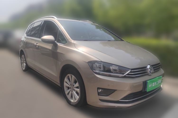 Used Volkswagen Golf Sportsvan 2018 230TSI Automatic Trend Edition Front Right 45 Deg