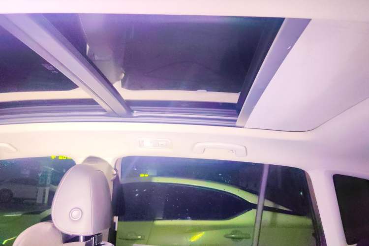 Used Volkswagen Golf Sportsvan 2018 230TSI Automatic Luxury Model Headliner