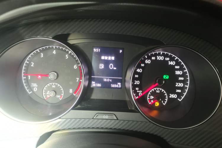 Used Volkswagen Golf Sportsvan 2018 230TSI Automatic Luxury Model Instrument Cluster