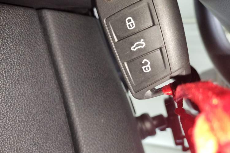Used Volkswagen Golf Sportsvan 2018 1.6L Automatic Comfort Model Interior 1