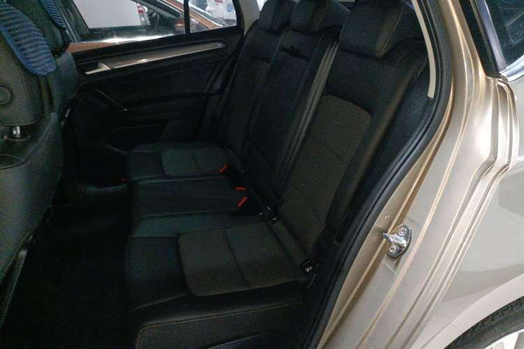 Used Volkswagen Golf Sportsvan 2018 230TSI Automatic Trend Edition Left Rear Seat
