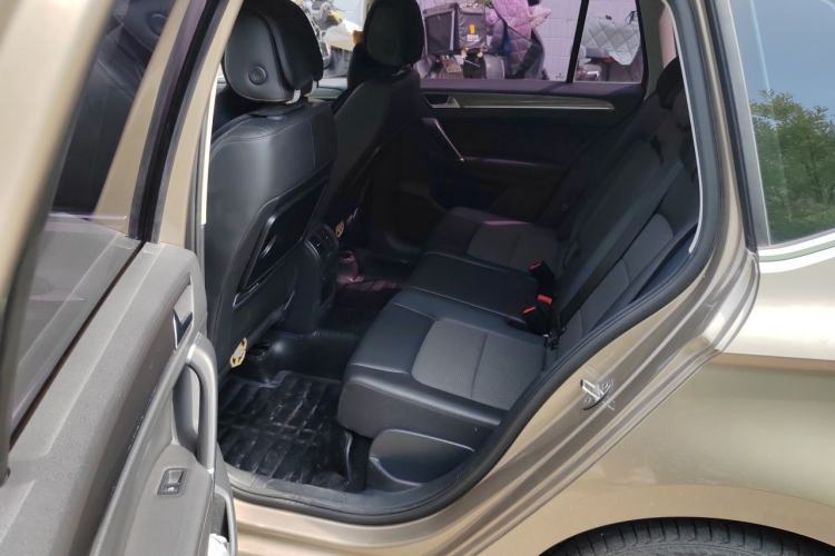 Used Volkswagen Golf Sportsvan 2018 230TSI Automatic Trend Edition Left Rear Seat