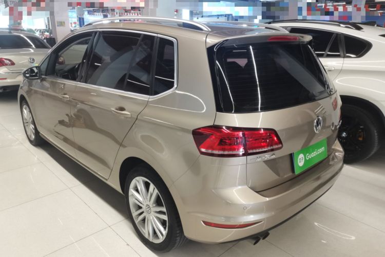 Used Volkswagen Golf Sportsvan 2018 230TSI Automatic Luxury Model Rear Left 45 Deg