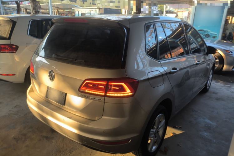 Used Volkswagen Golf Sportsvan 2018 1.6L Automatic Comfort Model Rear Right 45 Deg