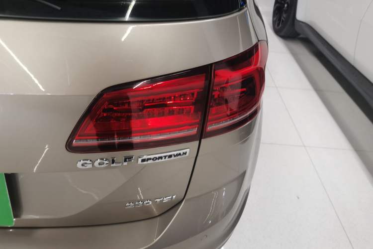 Used Volkswagen Golf Sportsvan 2018 230TSI Automatic Luxury Model Right Rear Taillight