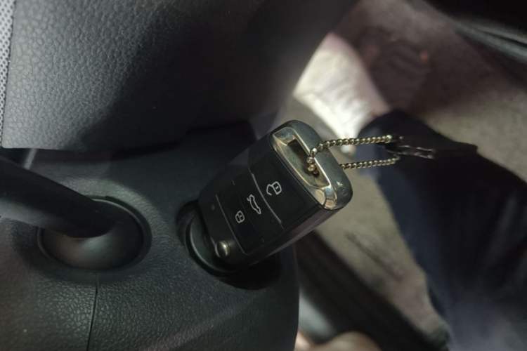 Used Volkswagen Golf Sportsvan 2018 230TSI Automatic Trend Edition Vehicle Key