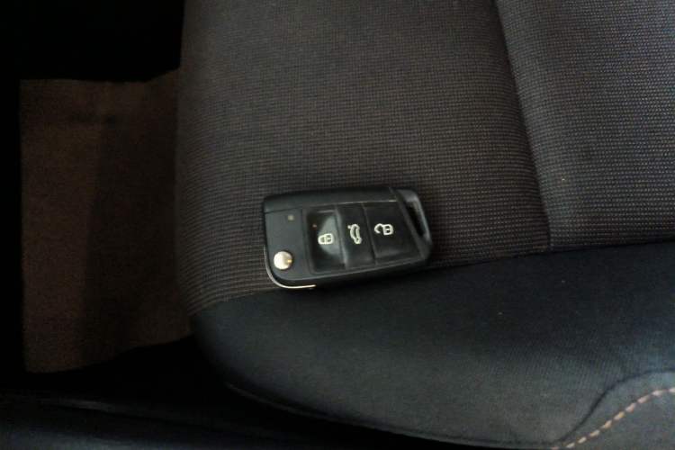 Used Volkswagen Golf Sportsvan 2018 1.6L Automatic Comfort Model Vehicle Key