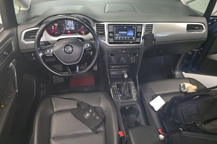 Used Volkswagen Golf Sportsvan 2019 280TSI Automatic Trendy Edition China V Standard Center Console
