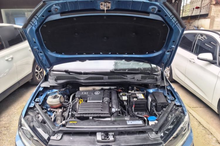 Used Volkswagen Golf Sportsvan 2019 280TSI Automatic Trendy Edition China V Standard Engine Bay