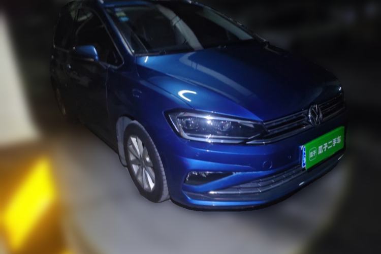 Used Volkswagen Golf Sportsvan 2019 280TSI Automatic Trendy Model China VI Standard Front Right 45 Deg