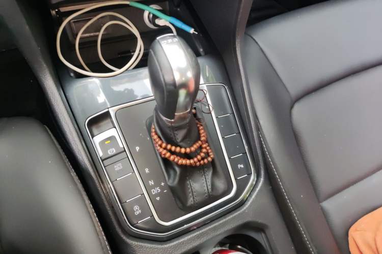 Used Volkswagen Golf Sportsvan 2019 280TSI Automatic Trendy Model China VI Standard Gear Lever