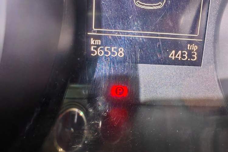 Used Volkswagen Golf Sportsvan 2019 280TSI Automatic Trendy Model China VI Standard Odometer Close Up