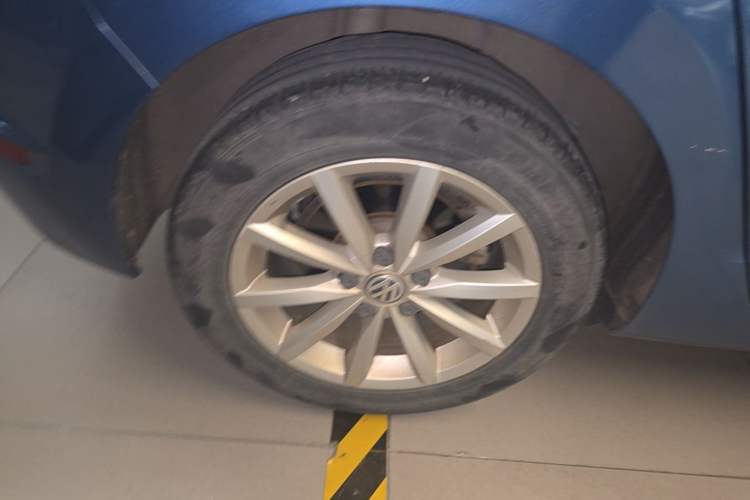 Used Volkswagen Golf Sportsvan 2019 280TSI Automatic Trendy Edition China V Standard Right Rear Wheel Hub