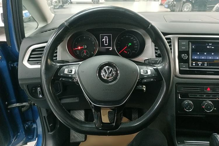 Used Volkswagen Golf Sportsvan 2019 280TSI Automatic Trendy Model China VI Standard Steering Wheel
