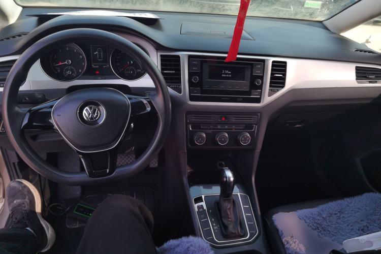 Used Volkswagen Golf Sportsvan 2019 1.6L Automatic Pure Model China V Standard Interior 2