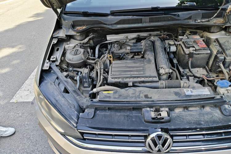 Used Volkswagen Golf Sportsvan 2019 280TSI Automatic Trendy Edition China V Standard Engine Bay Right