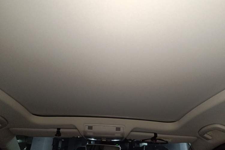 Used Volkswagen Golf Sportsvan 2019 280TSI Automatic Trendy Model China VI Standard Headliner