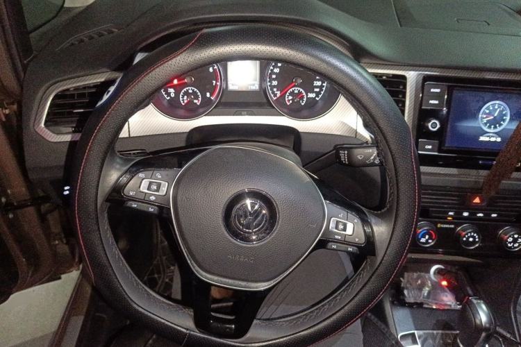 Used Volkswagen Golf Sportsvan 2019 280TSI Automatic Trendy Model China VI Standard Steering Wheel