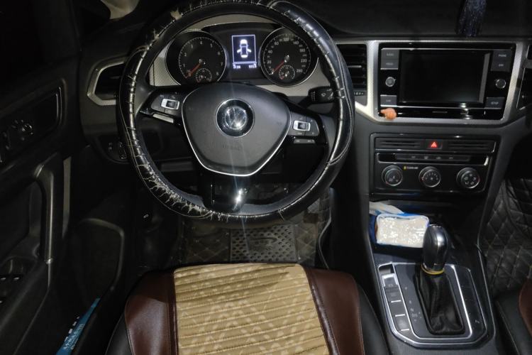 Used Volkswagen Golf Sportsvan 2019 280TSI Automatic Trendy Model China VI Standard Steering Wheel